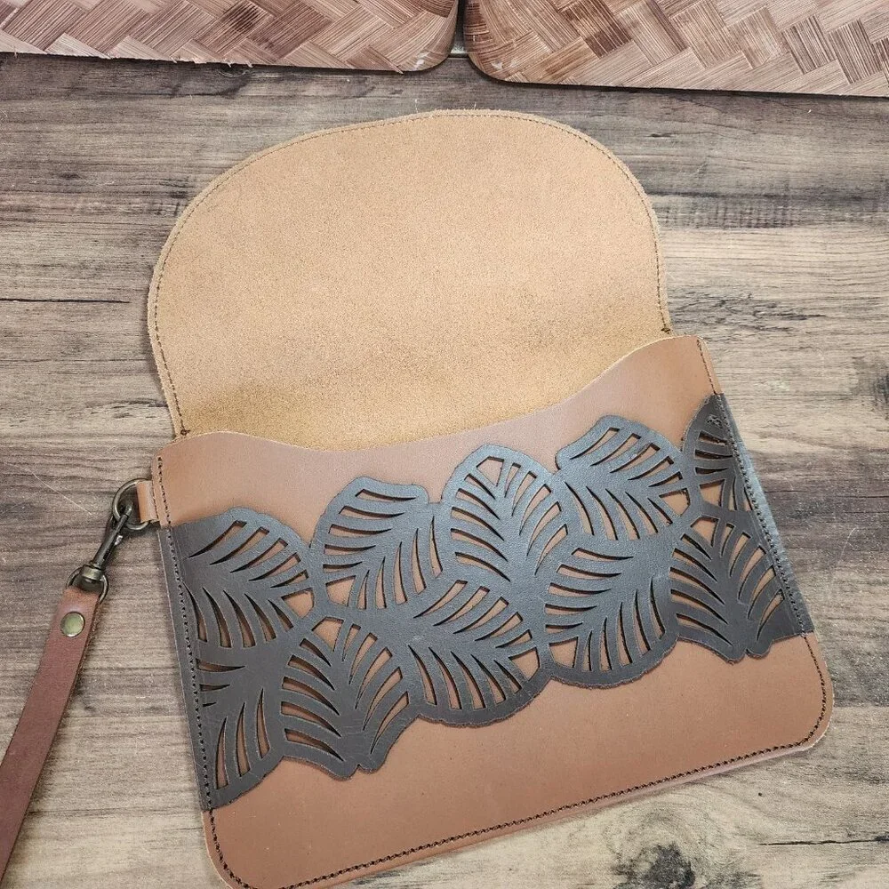 LC Fine Leather Goods Brown Leather Handbag Cutouts Unique Wristlet Clutch EUC‎